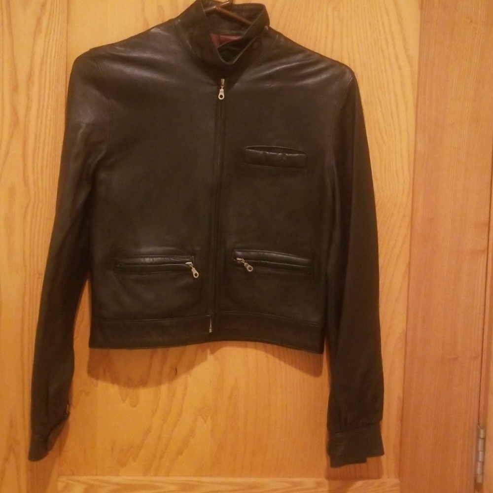 LEATHER JACKET NEW. VINTAGE LOOK